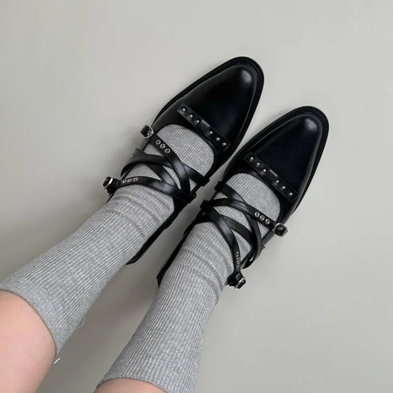 Roman Style Pointed Toe Shoes Mid Heels Rivet Single Shoes Elegant Versatile