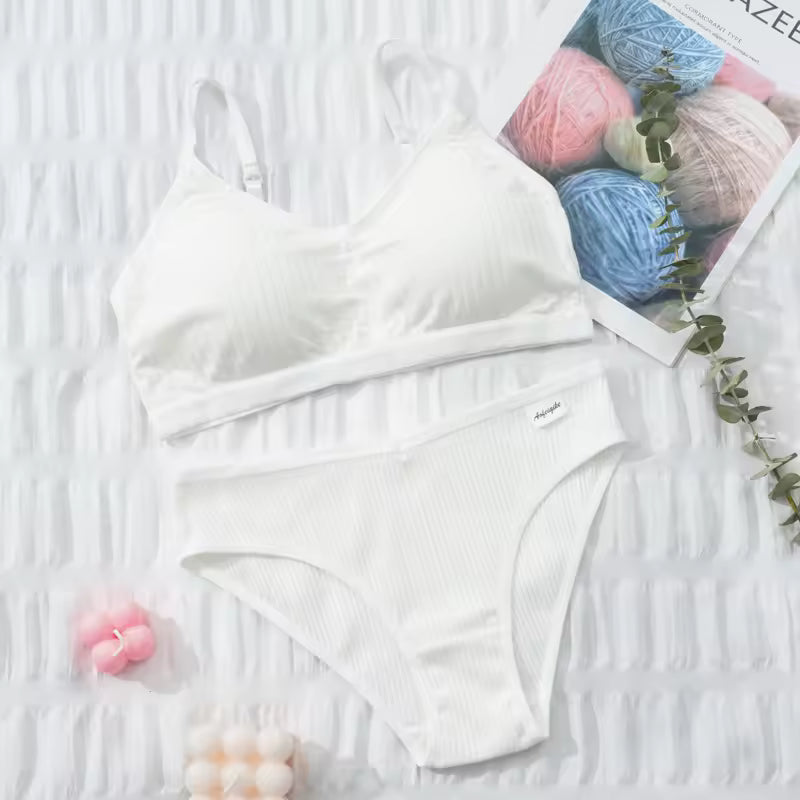 Seamless Cotton Tops Low Waist Comfortable Soft Wire Free Solid Color Lingerie Set