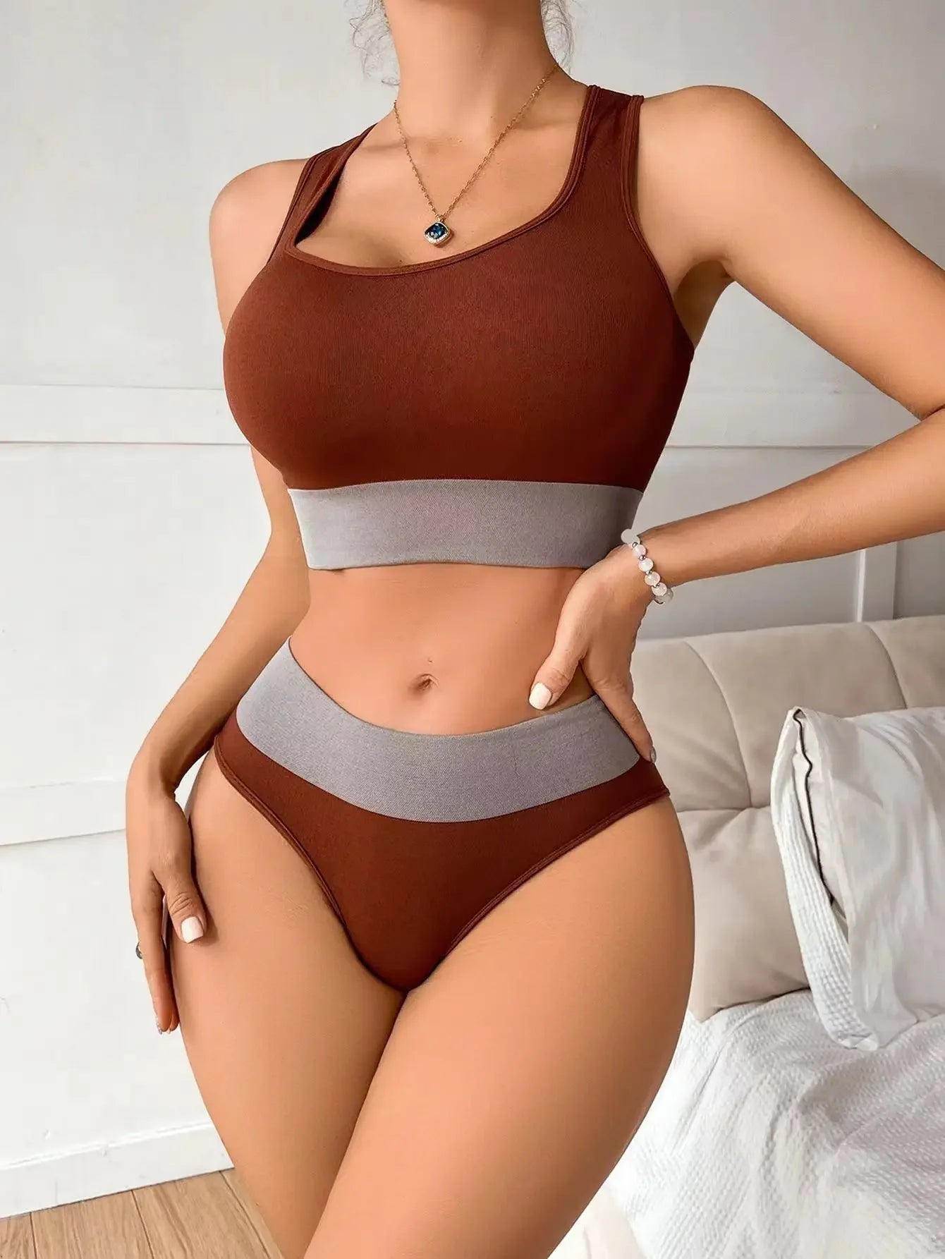 Seamless Mid Waist Comfortable Tank Tops Lingerie Sports Underwear Set