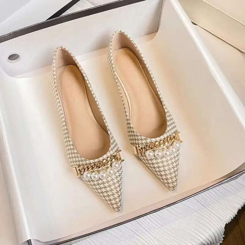 Normal Leather Casual Pearl Pointed Toe Formal Shoes