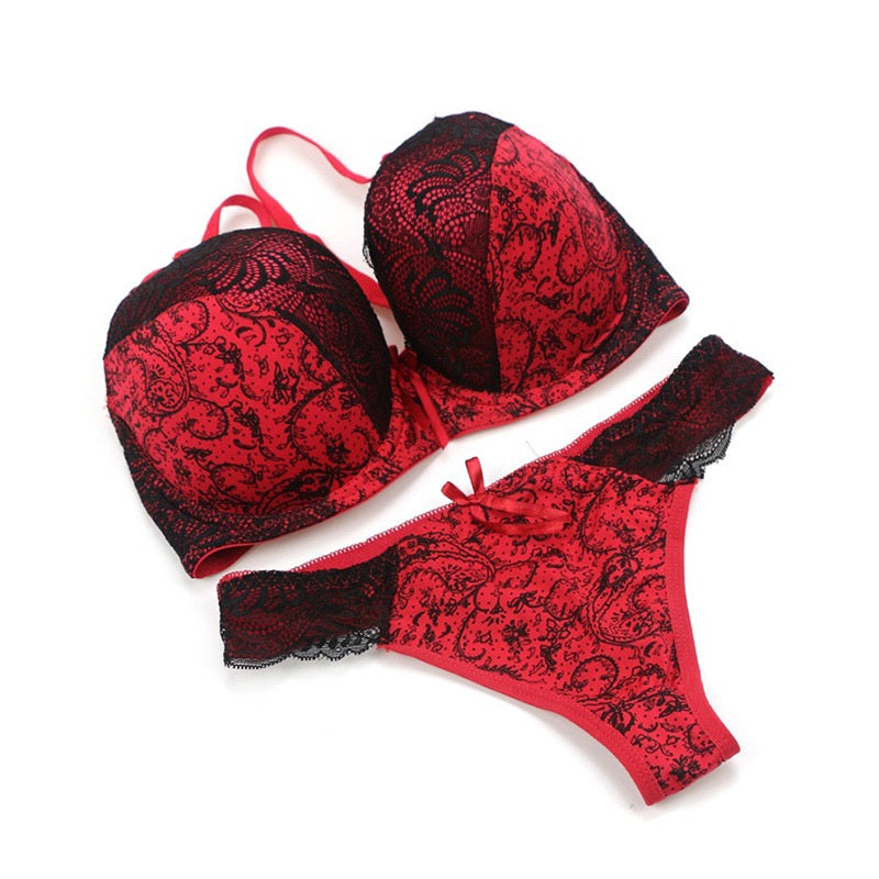 Floral Printed Plus Size Lace Bridal Bra And Panty Set