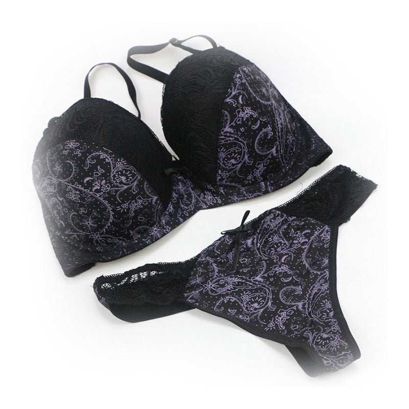 Floral Printed Plus Size Lace Bridal Bra And Panty Set