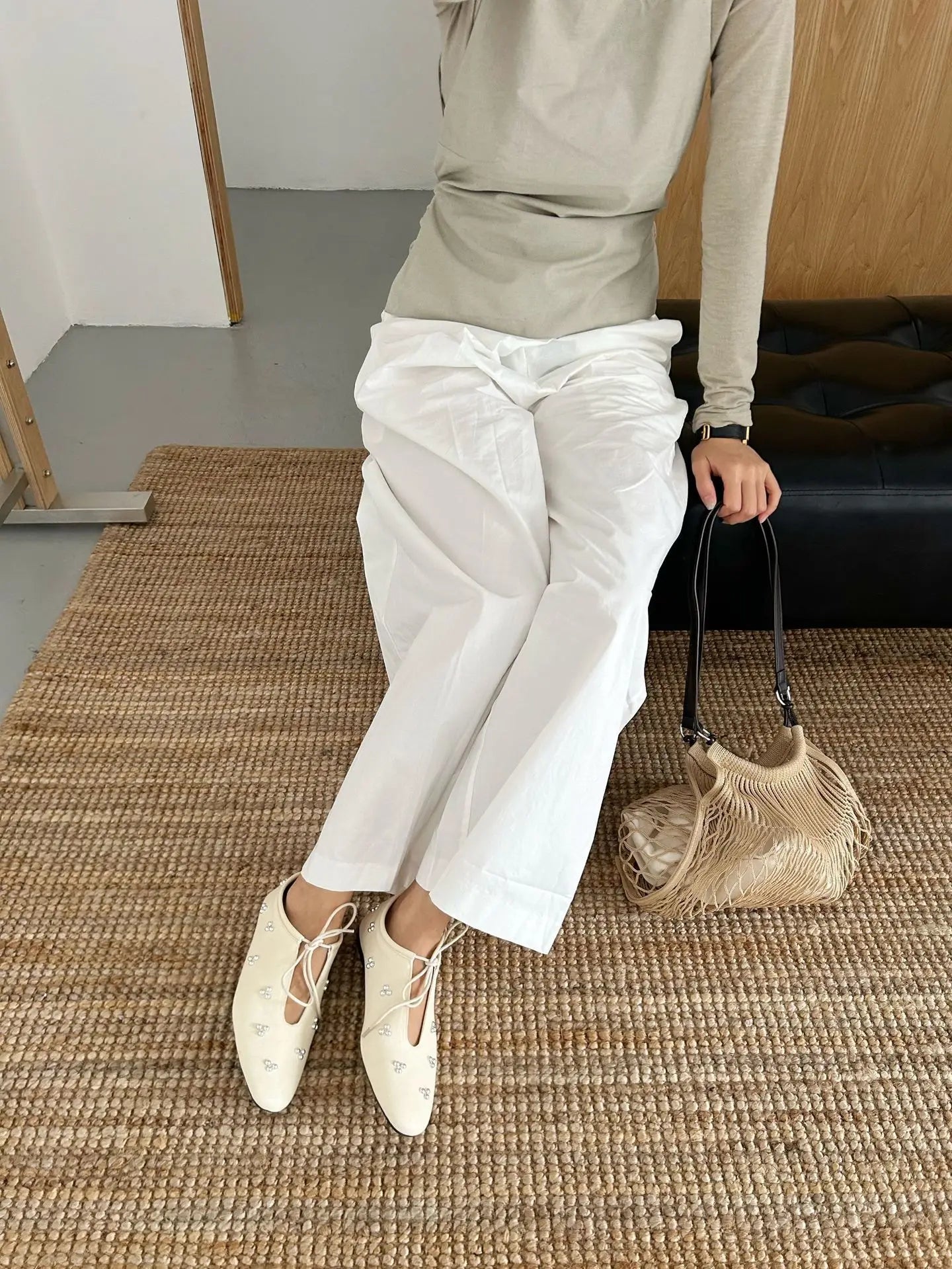 Metal Rivet Decoration Shallow Mouth Ballet Flats High Quality Soft Bottom Lacing Flat Shoes Casual Comfy Shoes