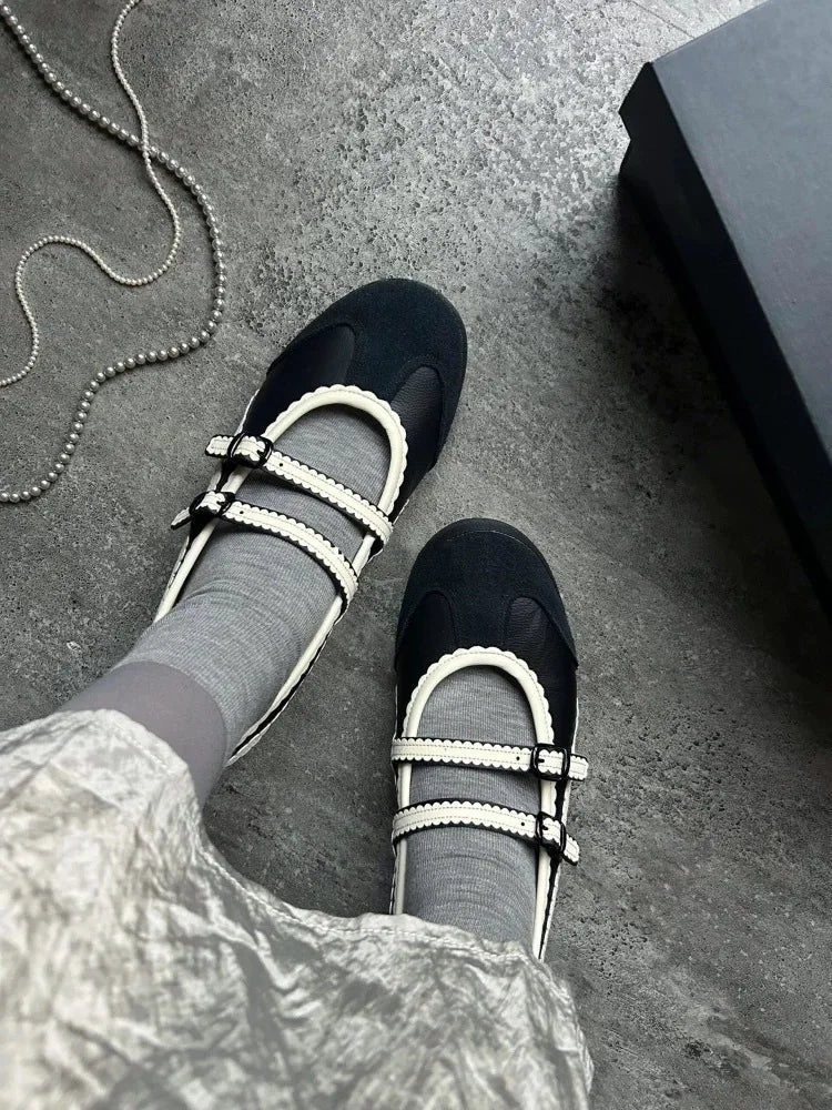 Vintage Round Toe Shallow Mouth Velcro Sports Flat Ballet Shoes Mary Jane Shoes German Training Shoes