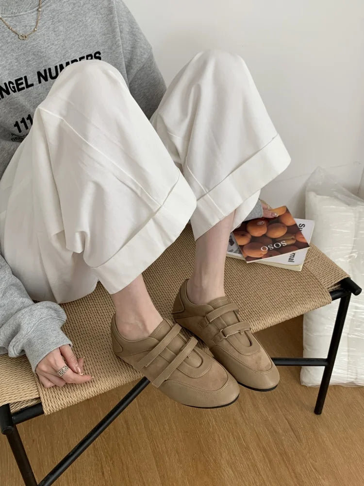 Red Coffee Brand Flat Shoes Round Toe Sneakers Soft Flat Heel Casual Outdoor Single Shoes